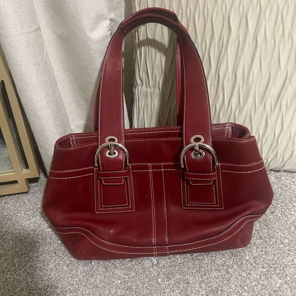 Red/burgundy coach bag